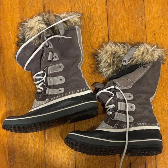 Sorel Joan of Arctic Winter Boot, Size 9.5 - Picture 2 of 7